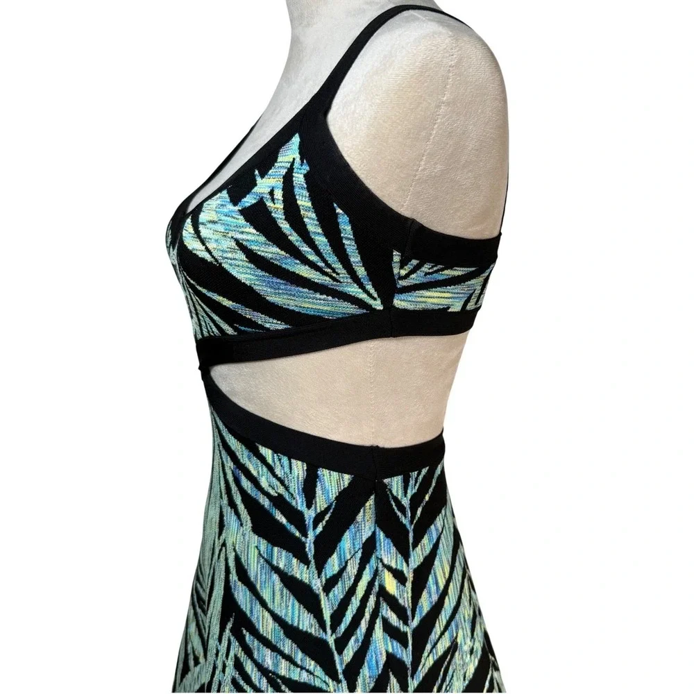 BCBGMAXAZRIA Cutout Mini Dress XS Tropical Palm Print Resortwear‎ Summer Party